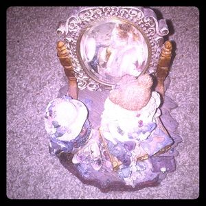 Boyd’s 1998 Limited Edition. Beatrice November